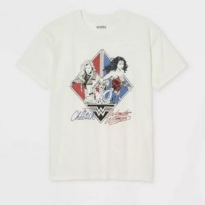 Wonder woman cheetah white graphic T-shirt NWT